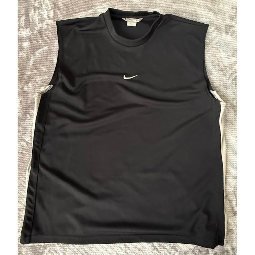 VTG. Nike Sleeveless Training Jersey Mens XXL Black White Center Swoosh Tank